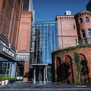 ***** Hotel Blow Up Hall 5050 Polska